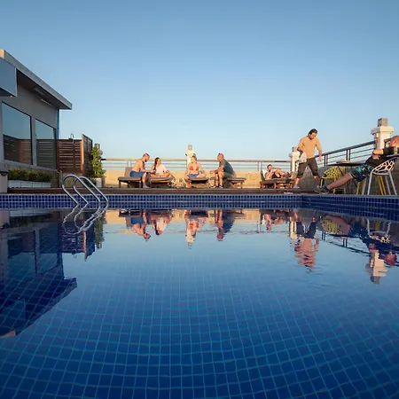 Pooltop Phnom Penh-3