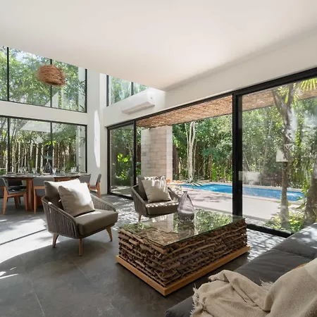 Twelve O'Clock - Luxury Villas-3