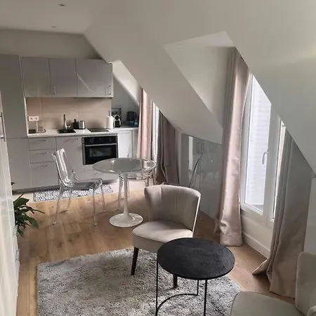 Studio R - Paris-2