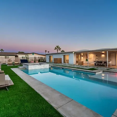 Sunny Vista Pool And Spa Home With Mountain Views-3
