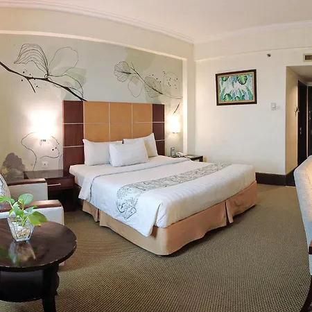 Emerald Garden International Hotel-3