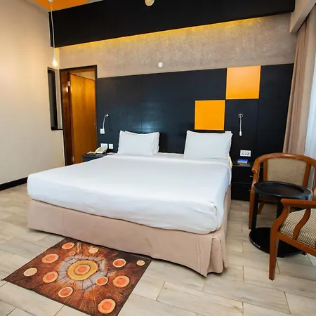 Gold Crest Hotel-3