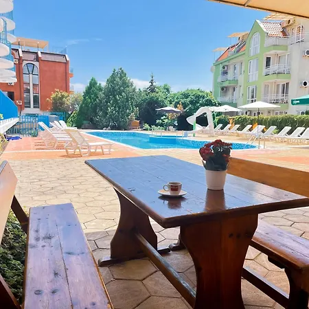 Mint Family Hotel-3