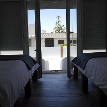 Hostel & Surfcamp 55-3