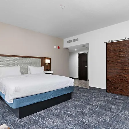 Hampton Inn Kansas City - Downtown Financial District-3