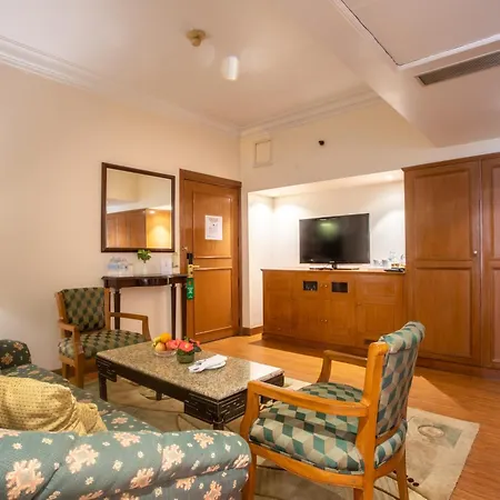The Everest Hotel-3