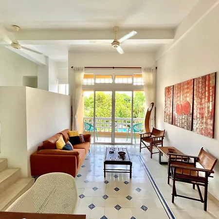 By Calamari Homes - Parque Centenario 202 Walled City-2