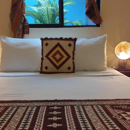 Dreamkapture Hostel Close To The Airport And Bus Terminal-2