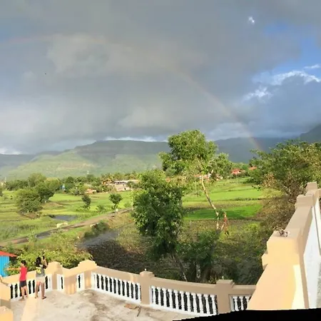 Shangri-La Valley Retreat-2