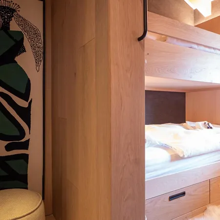 La Ruinette- Stylish 4-Bed, Centre Of Verbier-2