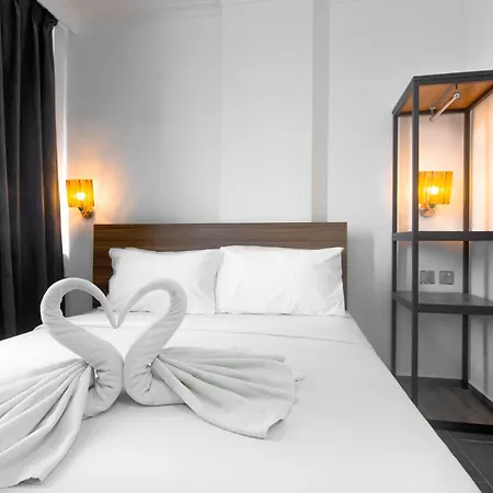 Tune Hotel - Waterfront Kuching-2