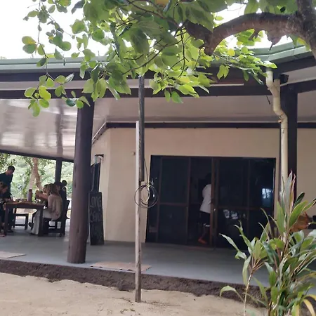 Yasawa Long Beach Hideout Resort-3