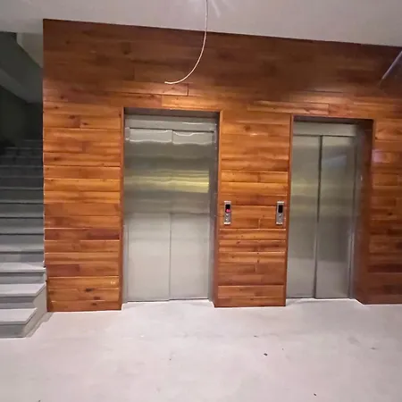 Cozy Apartment Next To Ice Rink-3