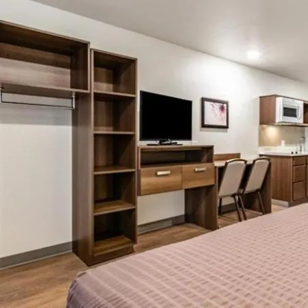 Woodspring Suites Indianapolis Airport South-2