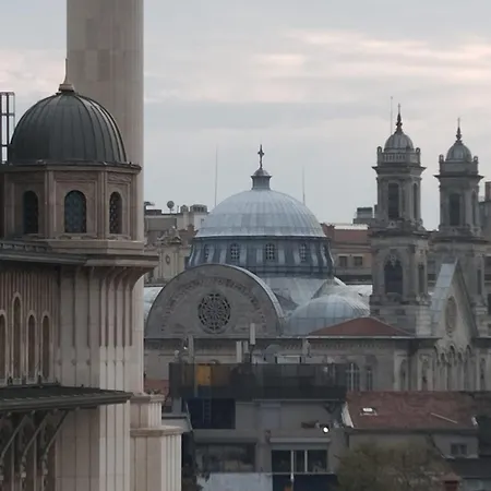 Taksim Landhouse Hotel 1 Min To Taksim Square-3