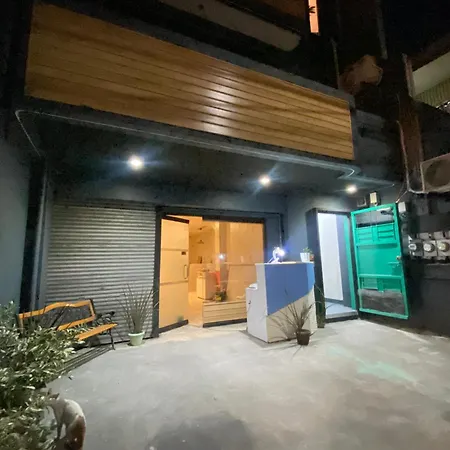 Lime Lite Manila Hostel-2
