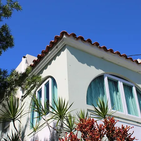 Numero Uno Beach Apartments-3