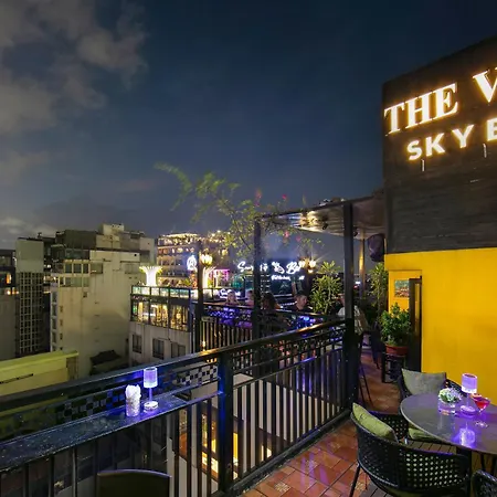 Trangtrang Premium Hotel & Sky Bar-2