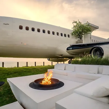 Private Jet Villa Uluwatu-2