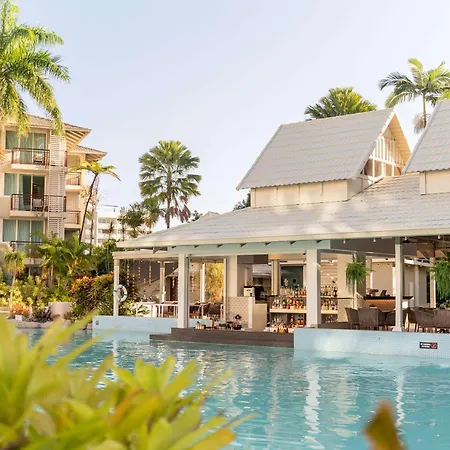 Novotel Cairns Oasis Resort-3