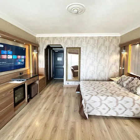 Laur Hotels Experience & Elegance-3