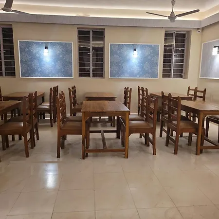 Hotel Ananda Kashi-3