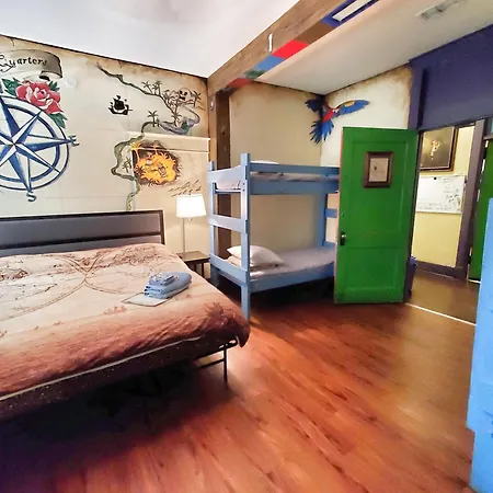 The Pirate Haus Inn-3
