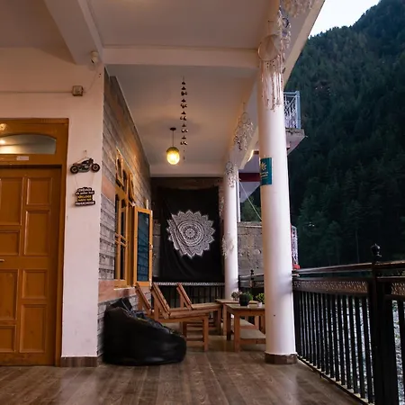Wabi Sabi Riverside Hostel-3