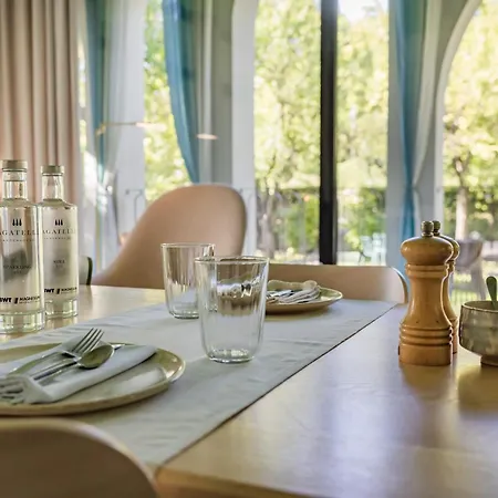 Bagatelle Gardenhouse-2