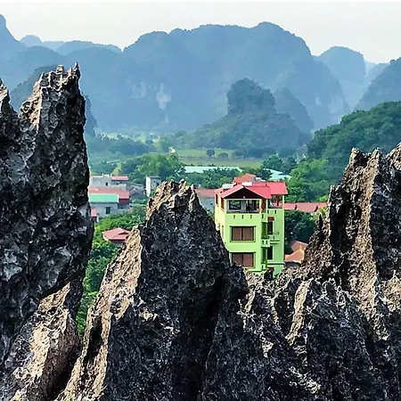 Trang An Mountain View Homestay-3