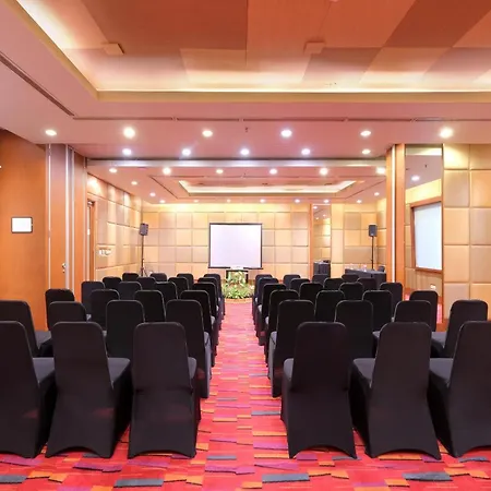Quest Hotel Simpang Lima - Semarang By Aston-3
