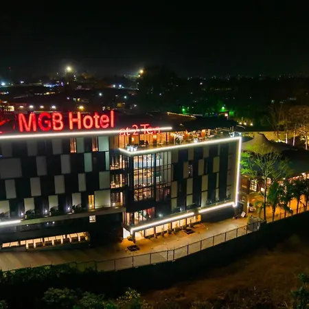 Mgb Hotel At 2Ten-2