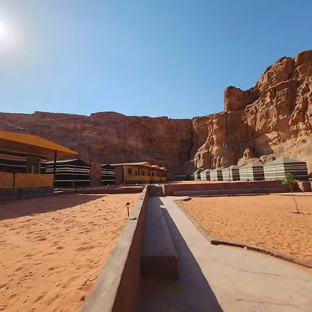 Wadi Rum Quiet Sky-3