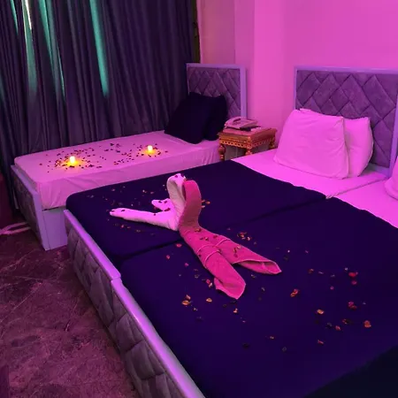 New Abdeen Palace Hostel-3