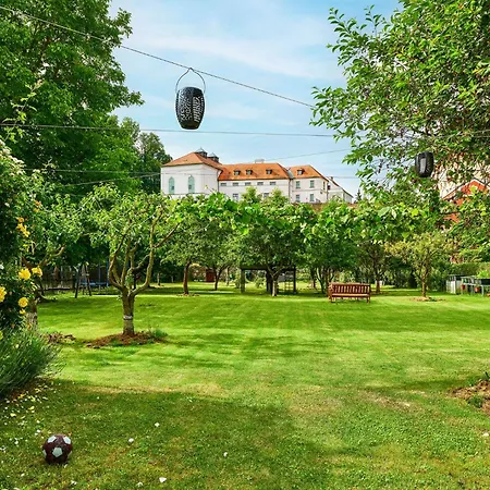 Orangerie Garden By Kh-3