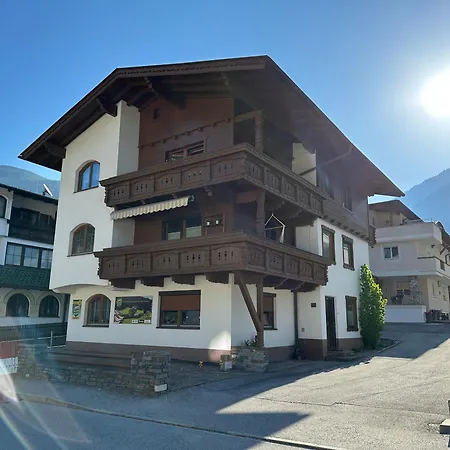 Appartment Zum Stoaner-3