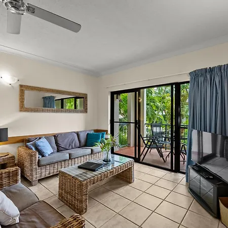 Nautilus Holiday Apartments-3