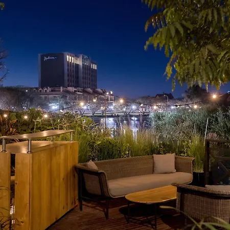 Radisson Hotel Tamboho Waterfront Antananarivo-3