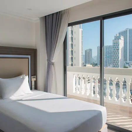Seven Seas Hotel Nha Trang-3
