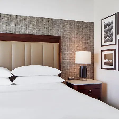 Sheraton Indianapolis Hotel At Keystone Crossing-2