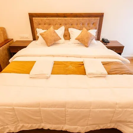 Uptown Suites-3