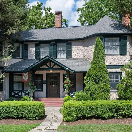 Pinecrest Bed & Breakfast-3
