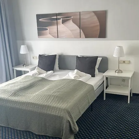 Self-Check-In Hotel Adlon-2