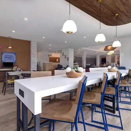 Home2 Suites By Hilton Nashville Downtown-Metrocenter-3
