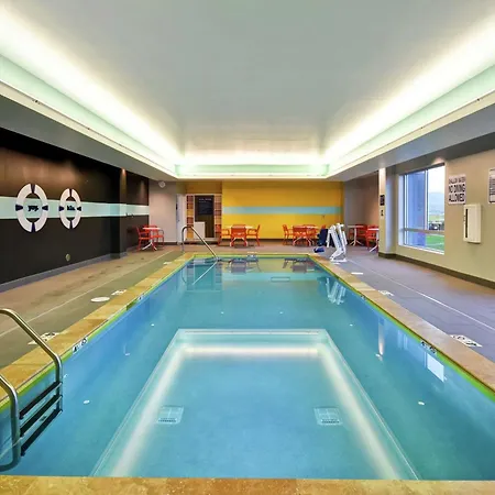 Tru By Hilton Pigeon Forge-3