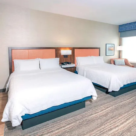 Hampton By Hilton Ottawa-3