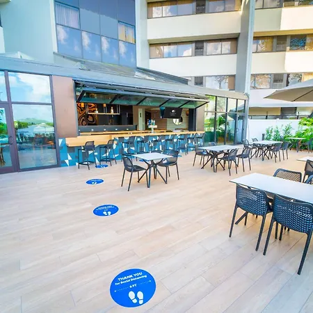 Doubletree By Hilton Tampa Rocky Point Waterfront-2