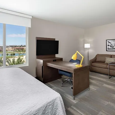 Hampton Inn & Suites San Diego Airport Liberty Station-3