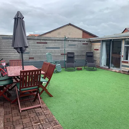 Family Holiday Home-3