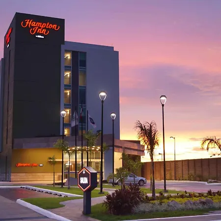 Hampton Inn By Hilton Merida-3